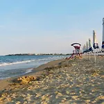 Grand Kamelia 아파트호텔 써니비치