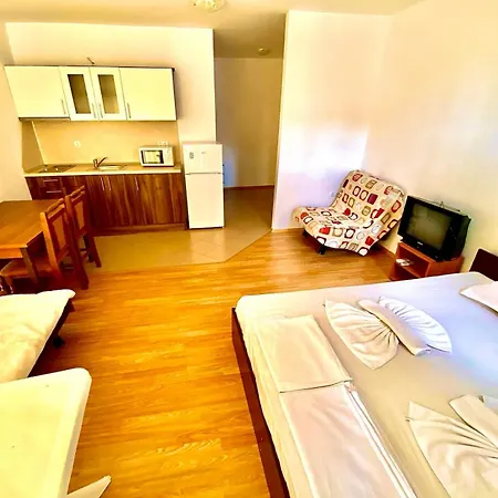 Aparthotel Grand Kamelia 2*