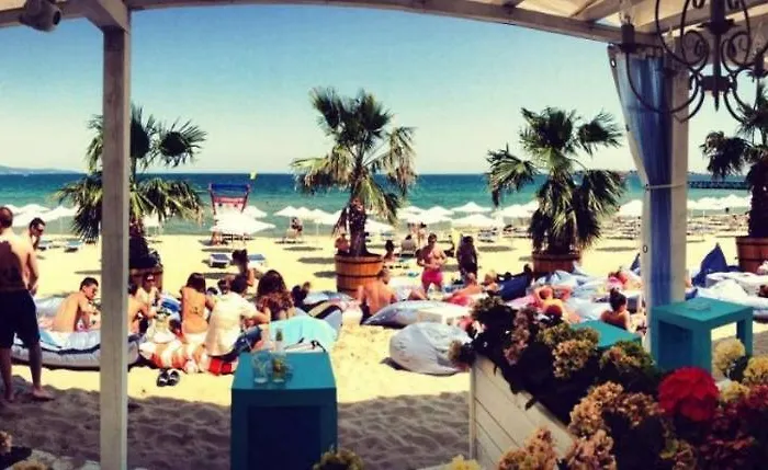 Lejlighedshotel Grand Kamelia 2*