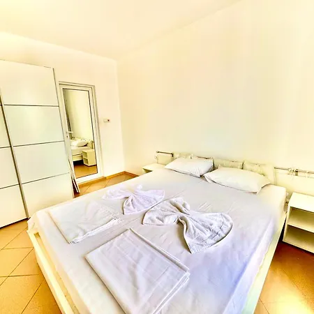 Grand Kamelia 2* Σάνι Μπιτς