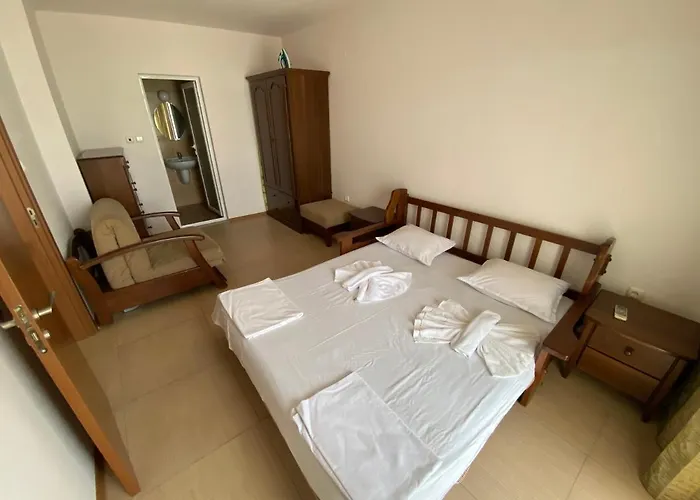 Grand Kamelia Lejlighedshotel 2*