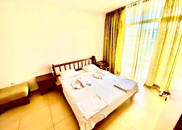 Lejlighedshotel Grand Kamelia 2*